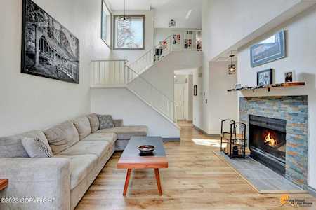 1921 Parkside Dr Anchorage, AK 99501