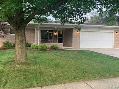7232 Provincial Canton Twp, MI 48187