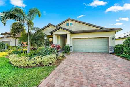 6854 Chester Trl Lakewood Ranch, FL 34202