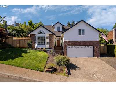 6134 Cheyenne TER West Linn, OR 97068
