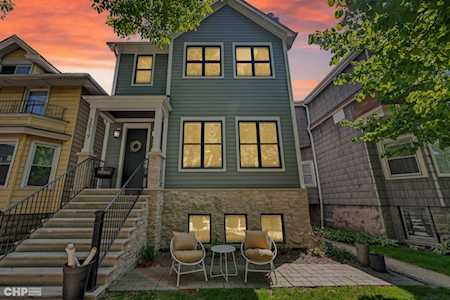 2019 W Pensacola Ave Chicago, IL 60618