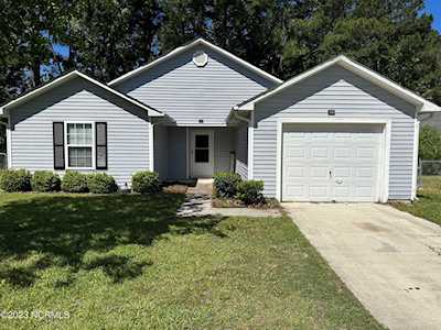 1165 Shroyer Circle Jacksonville, NC 28540