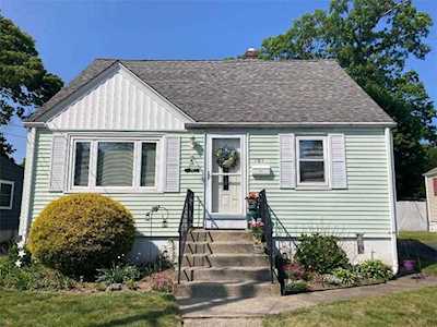 101 Fordson Ave Cranston, RI 02910