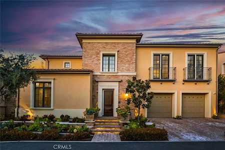 121 Treasure Irvine, CA 92602
