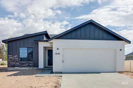 3636 W Remembrance Dr Meridian, ID 83642