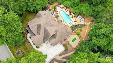 325 Swift Creek Cove Lake Wylie, SC 29710
