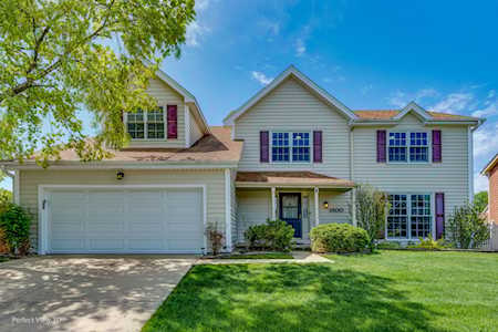 1800 Princeton Circle Naperville, IL 60565