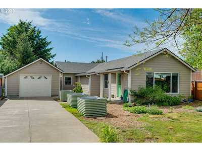 6533 SE 75th AVE Portland, OR 97206