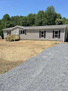 8346 Hoskins Hollow Road Westmoreland, TN 37186