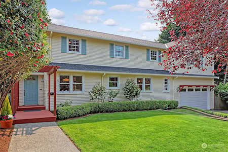 6808 55th Ave NE Seattle, WA 98115