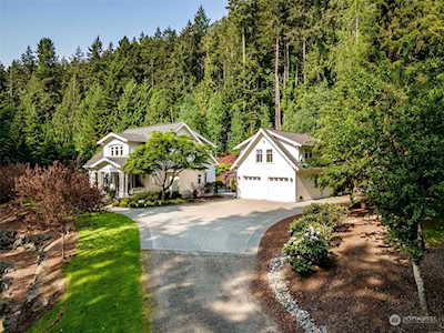 7604 NE Opal Ridge Ln Bainbridge Island, WA 98110