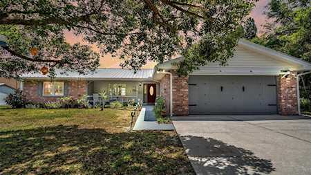 209 Greenleaf Ln Polk City, FL 33868