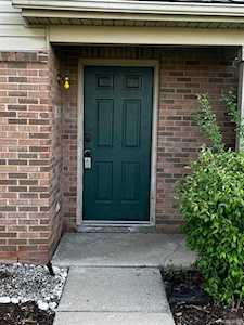 293 Brookfield Dr Westland, MI 48185