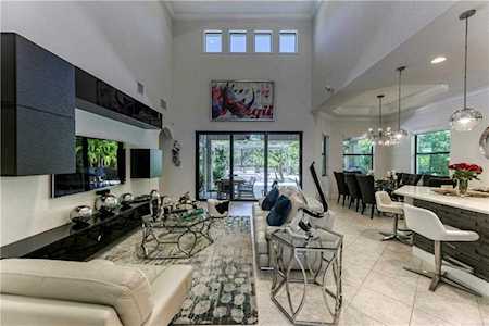 8181 Canopy Ter Parkland, FL 33076