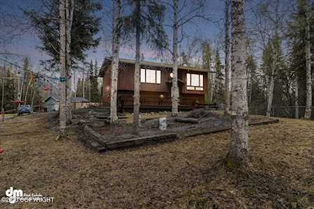 10711 High Bluff Dr Eagle River, AK 99577