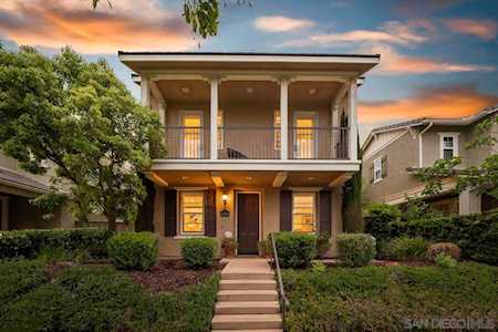 8496 Spreckels Ln San Diego, CA 92127