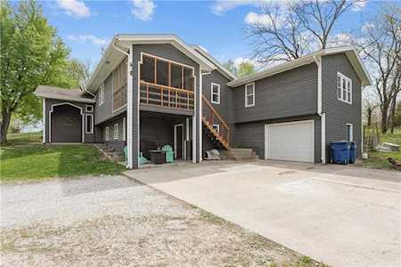 16348 Cantrell Rd Bonner Springs, KS 66012