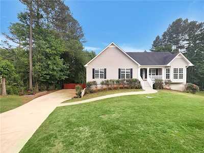 79 Lighthouse Drive Dallas, GA 30132