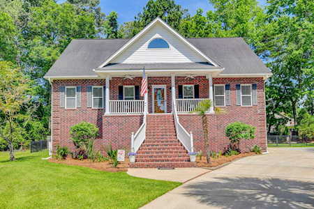 5537 Lachapelle Bend North Charleston, SC 29418