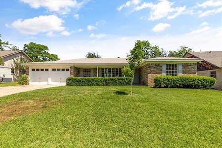 3704 Glenmont Drive Fort Worth, TX 76133