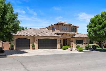 4136 S Medallion DR Washington, UT 84780