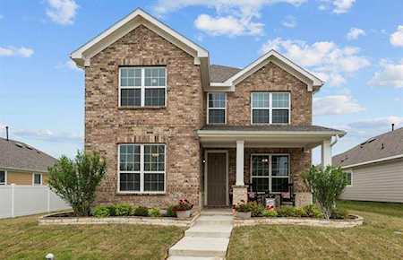 1416 Ellis Lane Aubrey, TX 76227