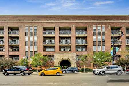 1350 W Fullerton Ave #311 Chicago, IL 60614