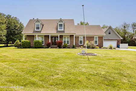 5014 Fox Run Rd Buckner, KY 40010