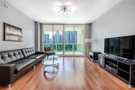 3340 NE 190th St #702 Aventura, FL 33180