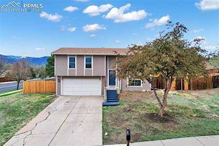 3890 Glenhurst Street Colorado Springs, CO 80906