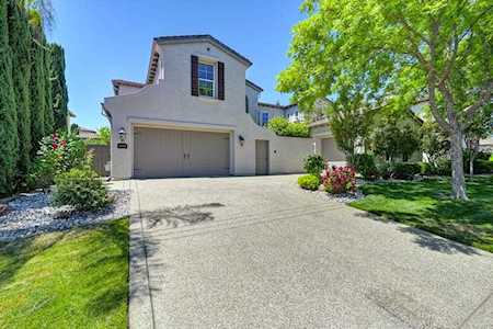1988 Robin Brook Way Roseville, CA 95661
