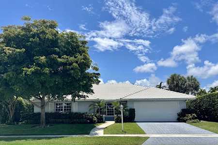 1137 SW Tamarind Way Boca Raton, FL 33486