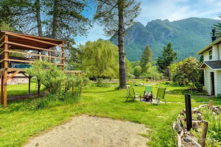 10321 428th Ave SE North Bend, WA 98045
