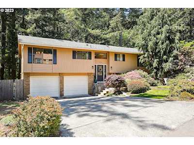 9856 SE King WAY Happy Valley, OR 97086