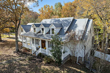 515 Old Barn Trace Rd Kingston Springs, TN 37082