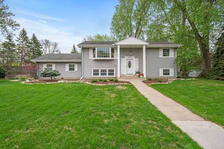 8509 36 1/2 Circle N New Hope, MN 55427