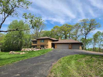 22661 Woodhill Drive Lakeville, MN 55044
