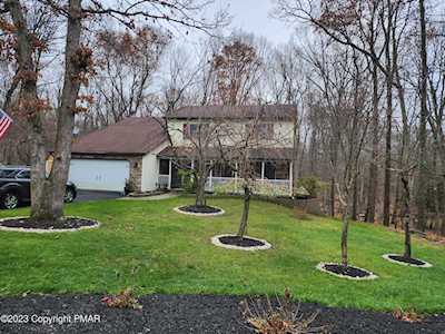 113 Hemlock Rd Tannersville, PA 18372