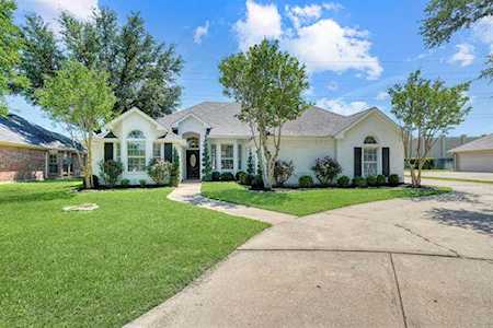 6 Winding Creek Court Trophy Club, TX 76262