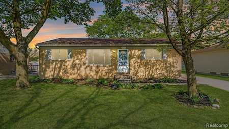 1579 Rustic Ridge Rd Canton Twp, MI 48188