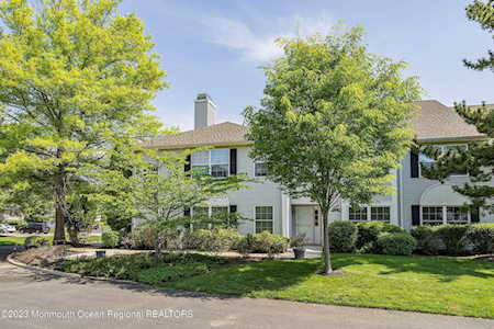 37 Racquet Rd Wall, NJ 07719