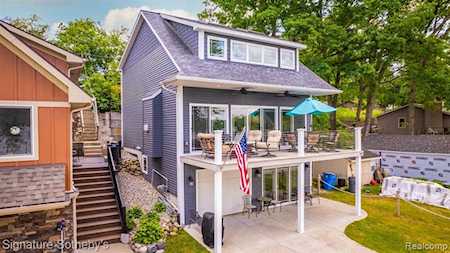 678 Breyman Franklin Twp, MI 49287