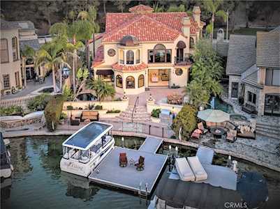 22811 Tindaya Mission Viejo, CA 92692