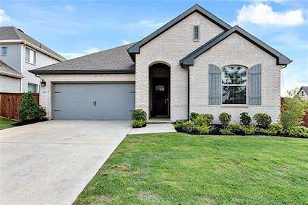 4000 Fox Trotter Dr. Aubrey, TX 76227