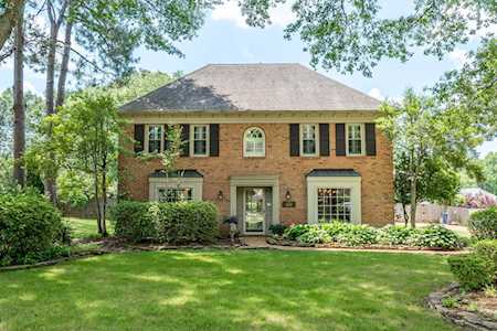 2047 Myrtle Bend Dr Germantown, TN 38139