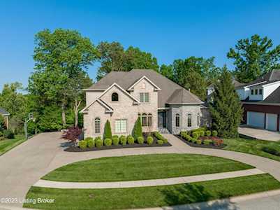 2102 Highland Springs Pl Louisville, KY 40245