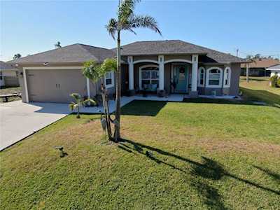 10169 Barker Ave Englewood, FL 34224