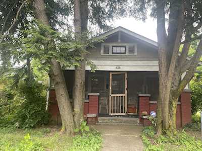 1818 Newton St Chattanooga, TN 37406
