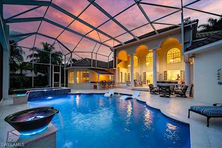27190 Oak Knoll Dr Bonita Springs, FL 34134