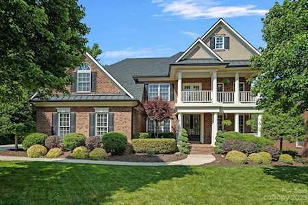 10901 Emerald Wood Dr Huntersville, NC 28078
